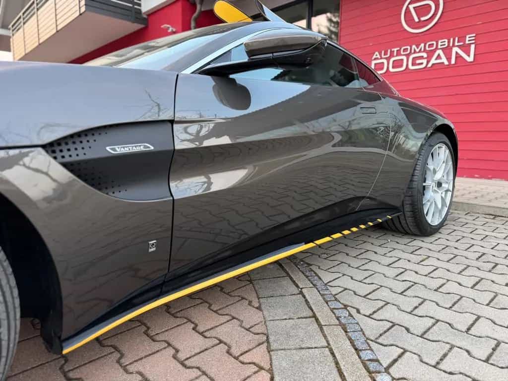 Aston Martin V8 Vantage 4.0 V8 Manual 007Edition 1 OF 100 04/2021-photo-7