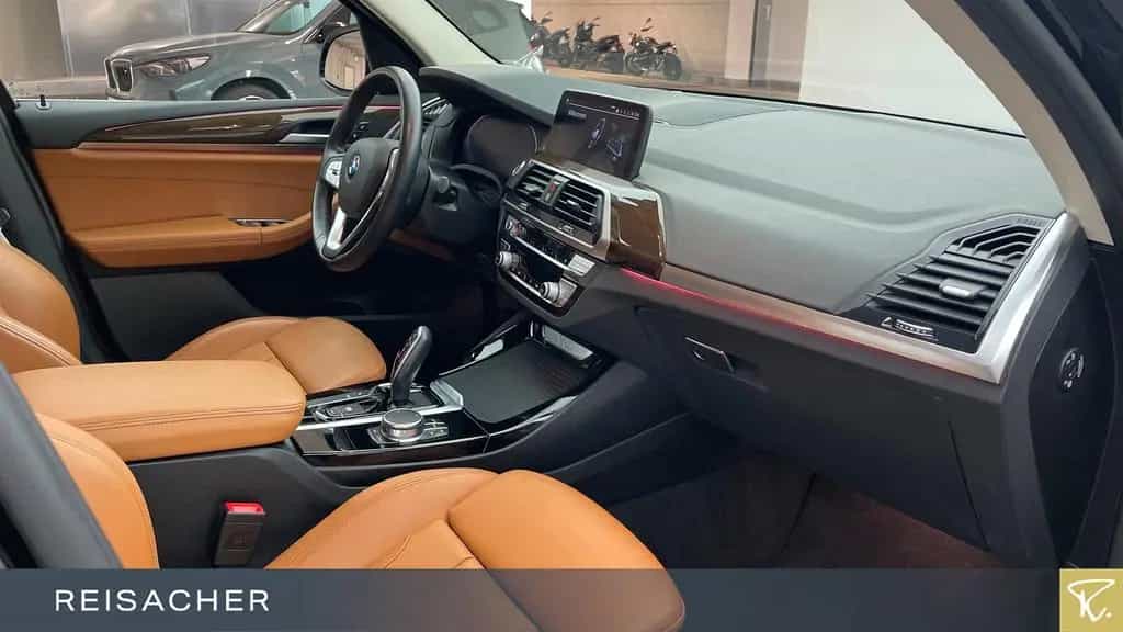 BMW X3 xDrive 30d A Leder, HUD, LED, DAB, AHK 11/2021-photo-12