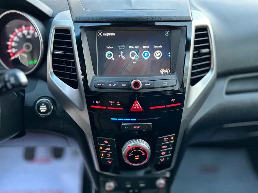 Ssangyong Tivoli 1.6 e-XDi 160/I.HD/KAMERA/NAV/LHZ/SHZ/MFL 02/2018-photo-19