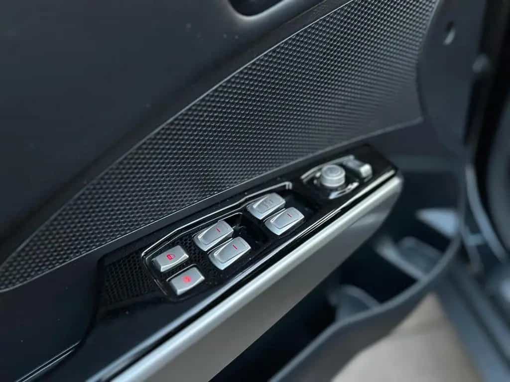Ssangyong Tivoli 1.6 e-XDi 160/I.HD/KAMERA/NAV/LHZ/SHZ/MFL 02/2018-photo-23