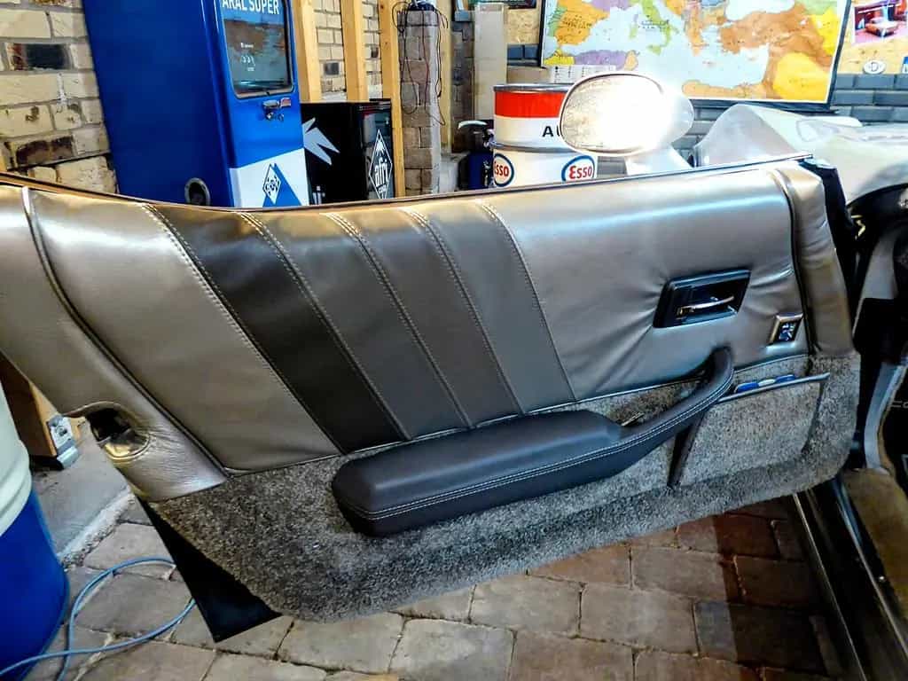 Corvette C3 07/1982-photo-10