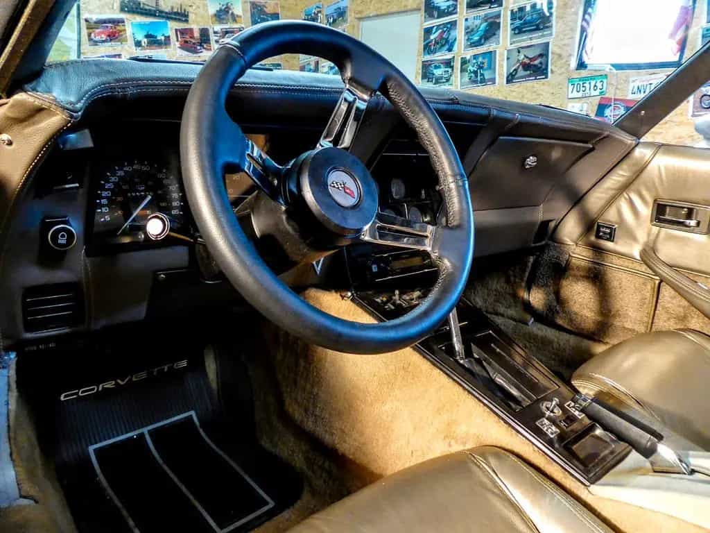 Corvette C3 07/1982-photo-11