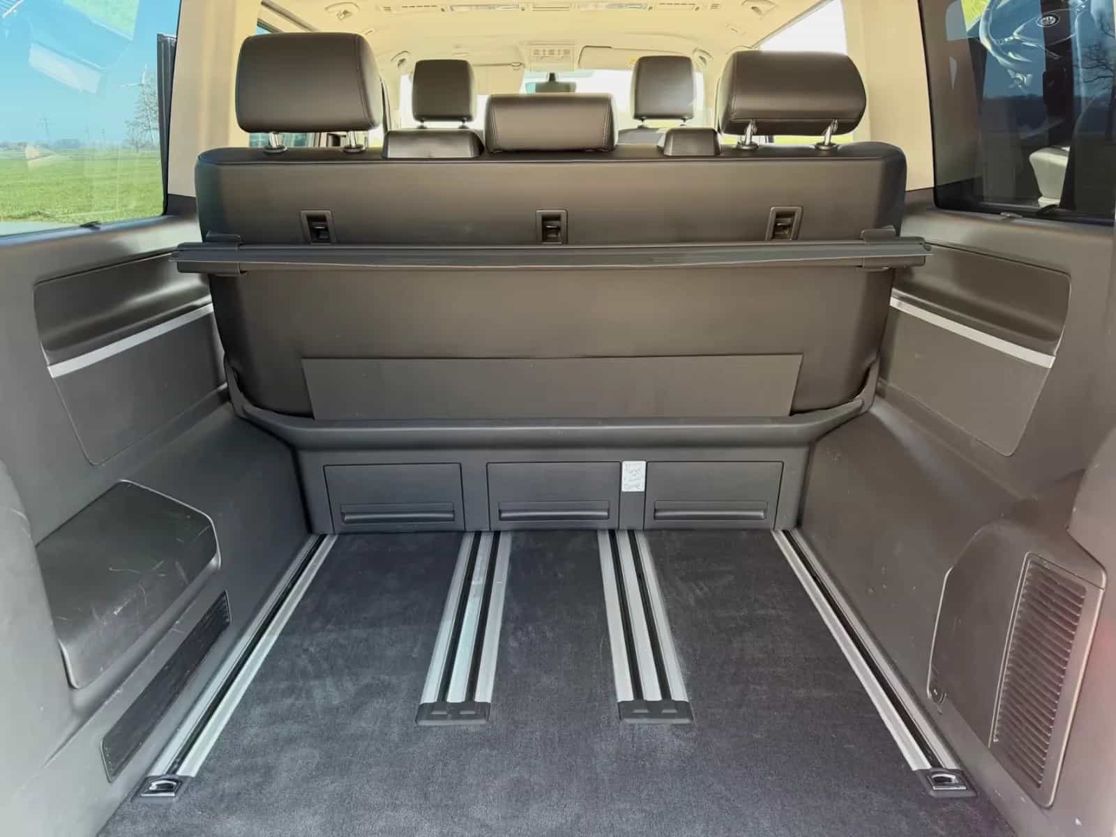 Volkswagen Transporter Multivan 04/2017-photo-7