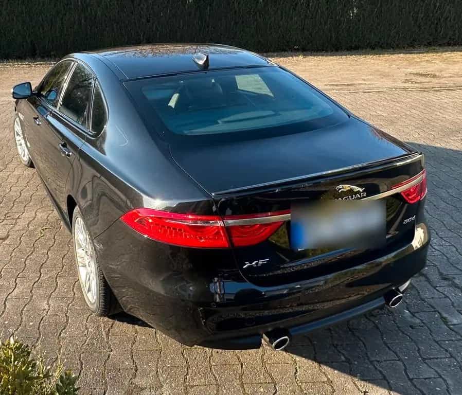 Jaguar XF 30d R-Sport 300 PS 08/2017-photo-2