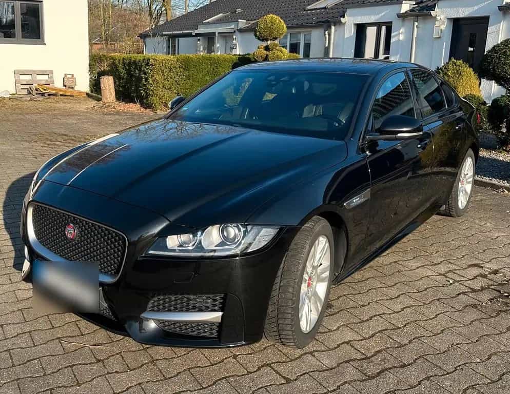 Jaguar XF 30d R-Sport 300 PS 08/2017-photo-3