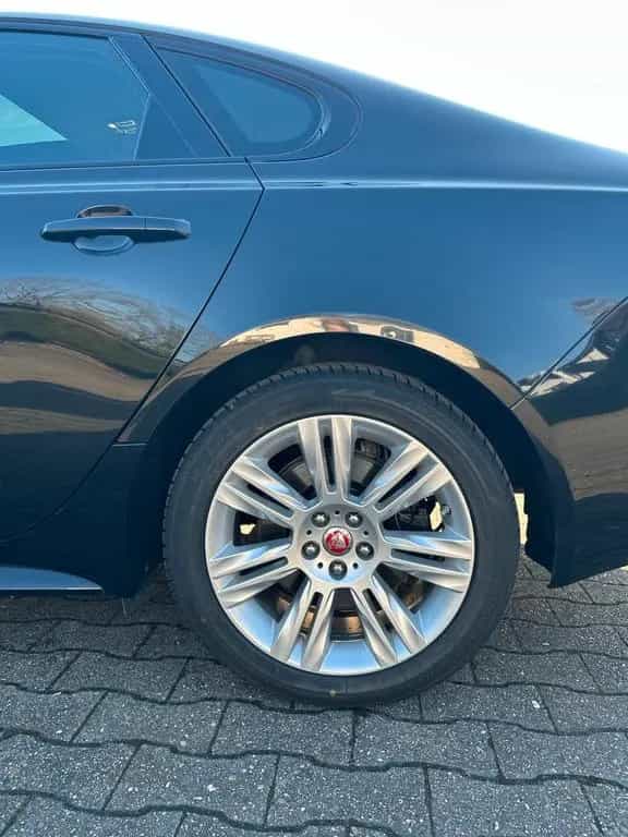 Jaguar XF 30d R-Sport 300 PS 08/2017-photo-5