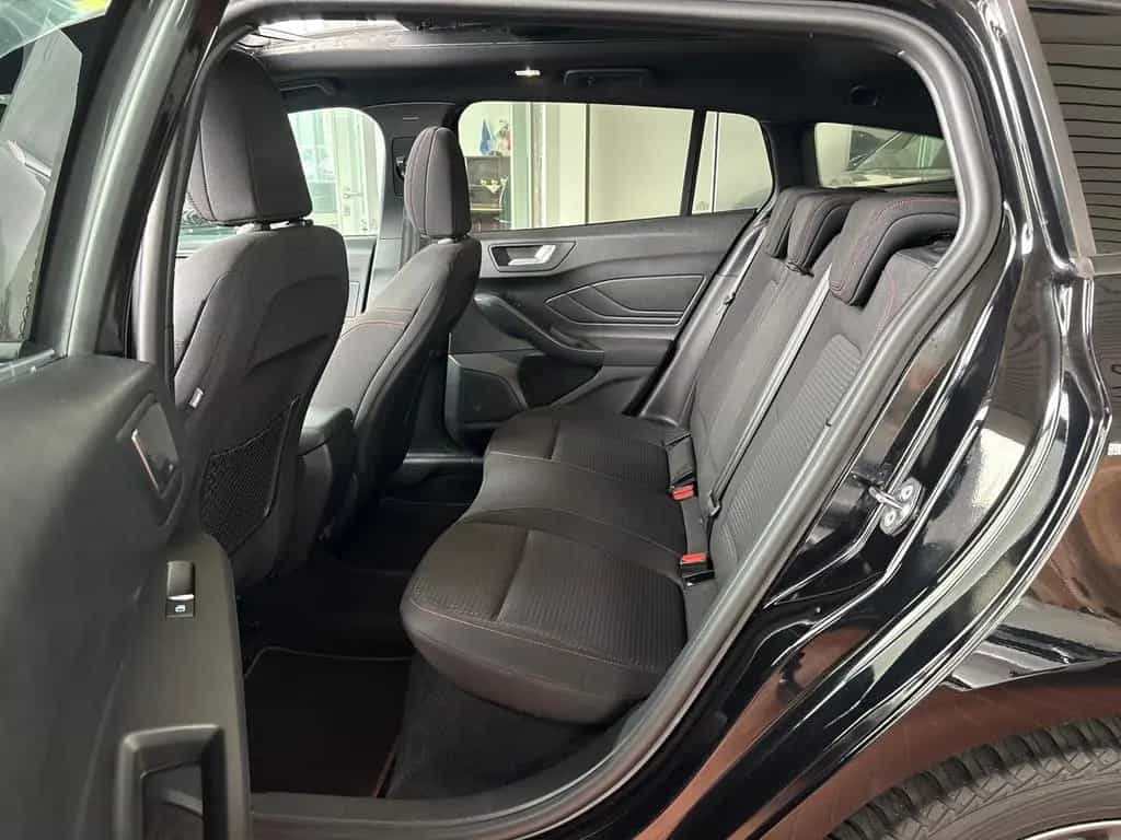 Ford Focus Turnier ST-Line X-Navi-Kamera-LED-MiHybrid 01/2021-photo-21