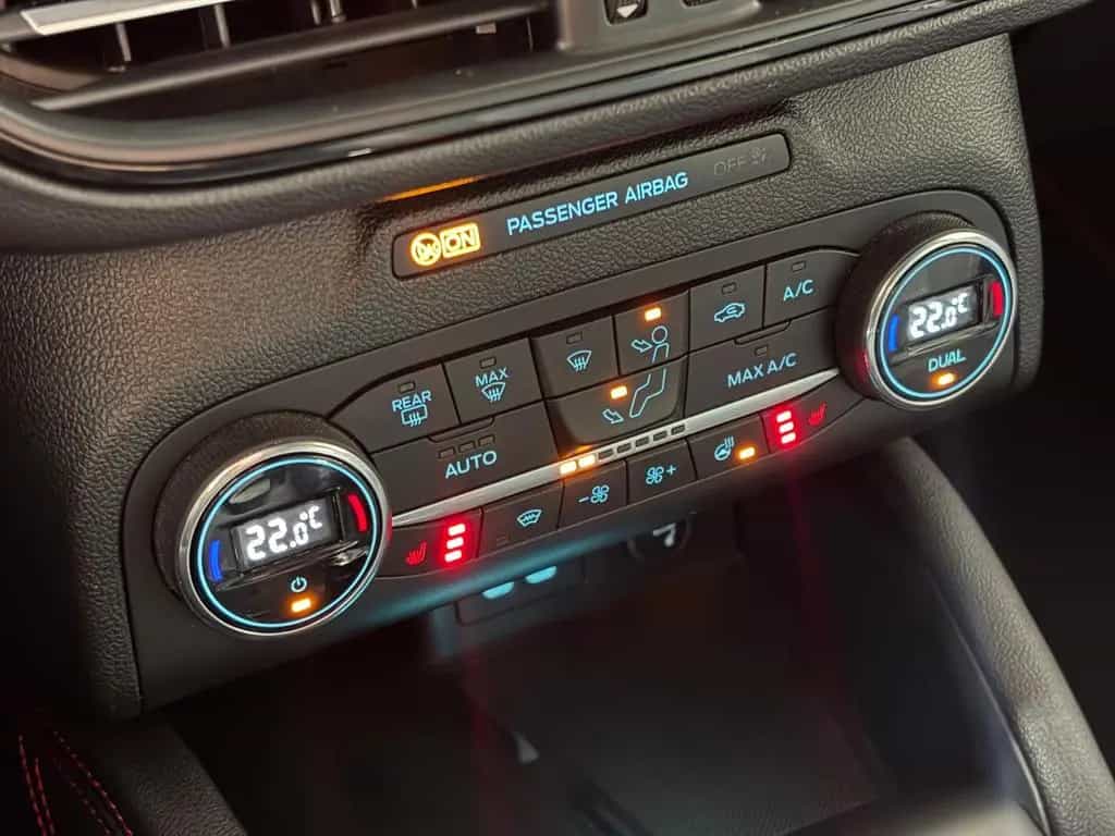 Ford Focus Turnier ST-Line X-Navi-Kamera-LED-MiHybrid 01/2021-photo-24