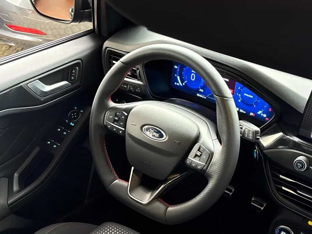 Ford Focus Turnier ST-Line X-Navi-Kamera-LED-MiHybrid 01/2021-photo-27