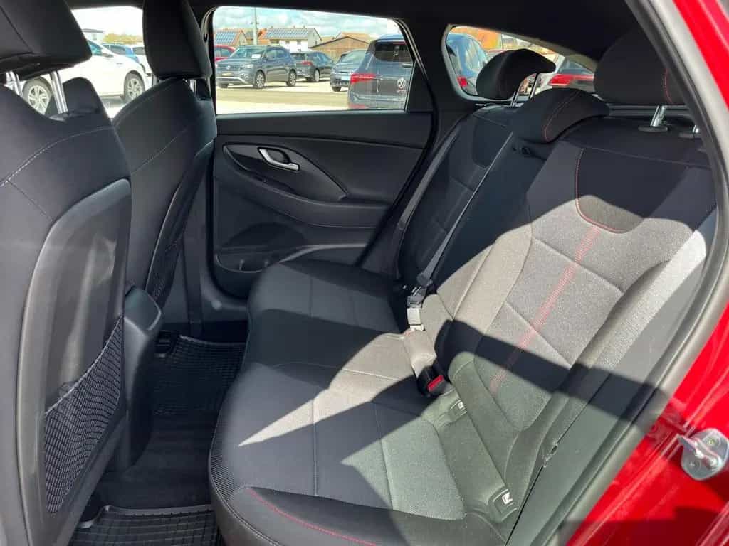Hyundai i30 cw Prime Mild-Hybrid LED Navi AHK ACC 07/2023-photo-8
