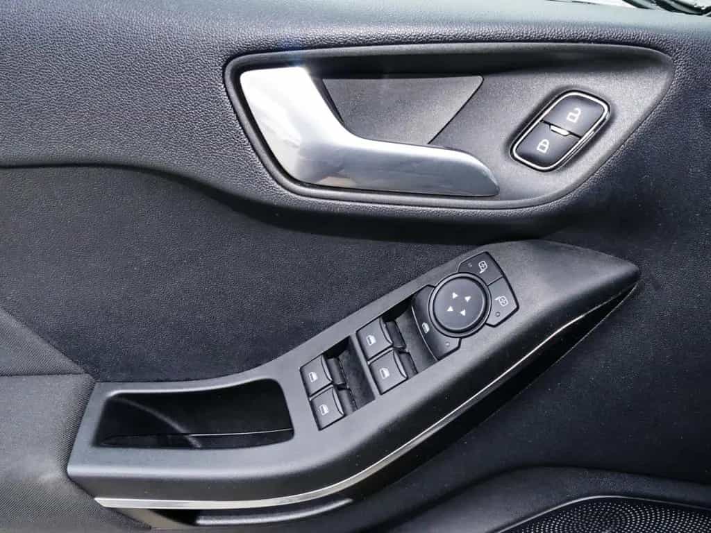 Ford Fiesta Titanium Sicht-Pkt+Easy-Parking-Pkt+Klima 10/2022-photo-9