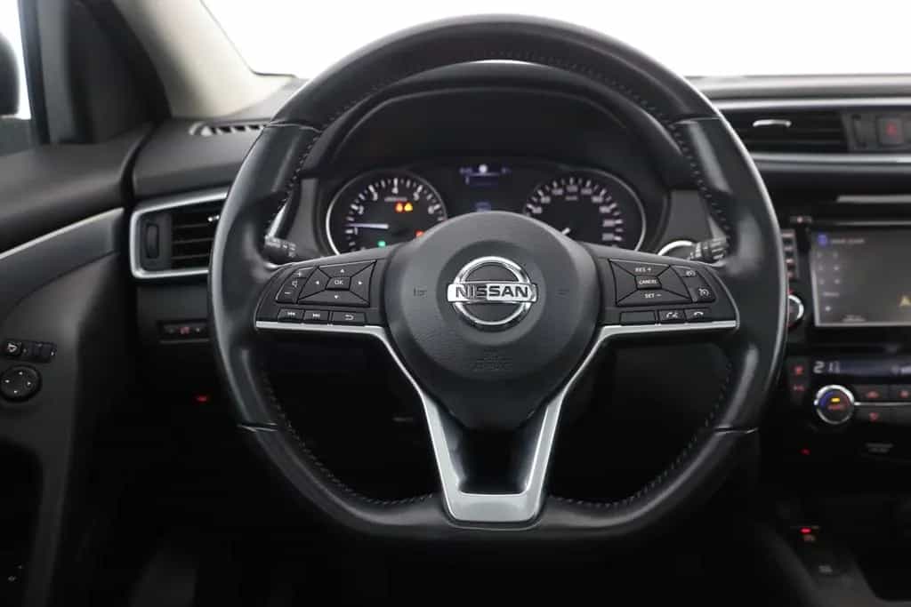 Nissan Qashqai 1.6 DIG-T N-Connecta Pano LED Navi 360° 05/2018-photo-13