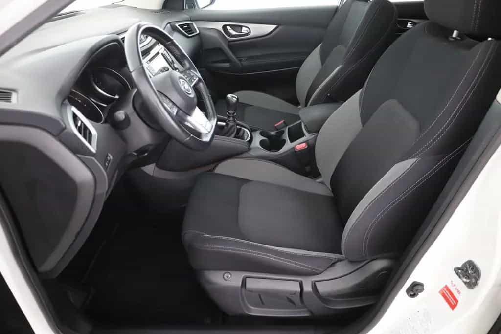 Nissan Qashqai 1.6 DIG-T N-Connecta Pano LED Navi 360° 05/2018-photo-20