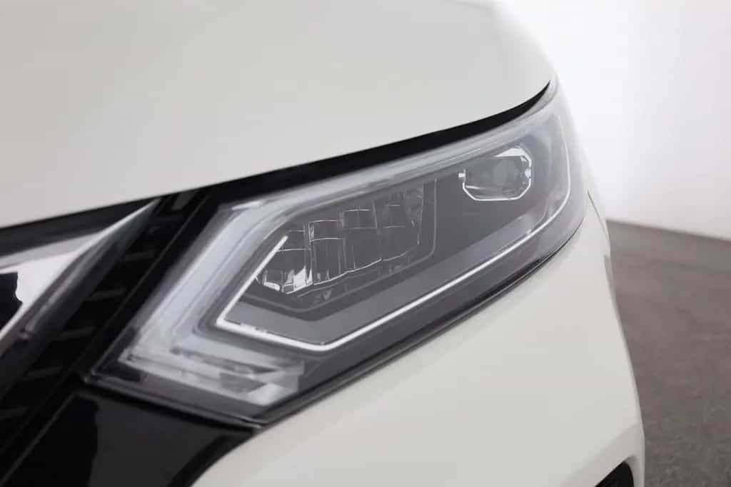 Nissan Qashqai 1.6 DIG-T N-Connecta Pano LED Navi 360° 05/2018-photo-26