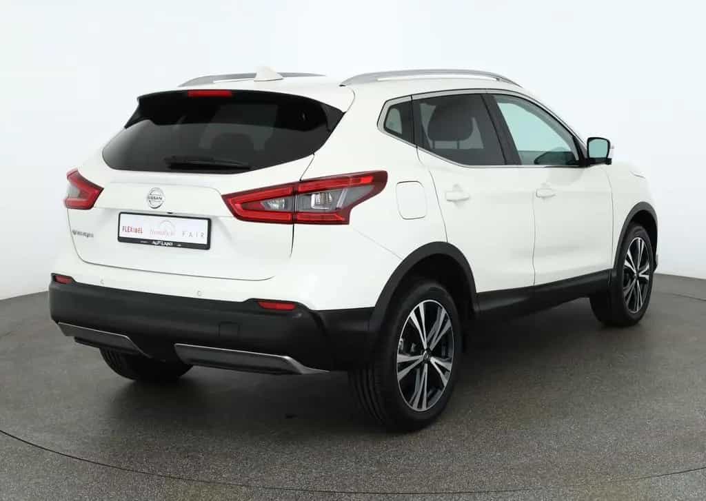 Nissan Qashqai 1.6 DIG-T N-Connecta Pano LED Navi 360° 05/2018-photo-4