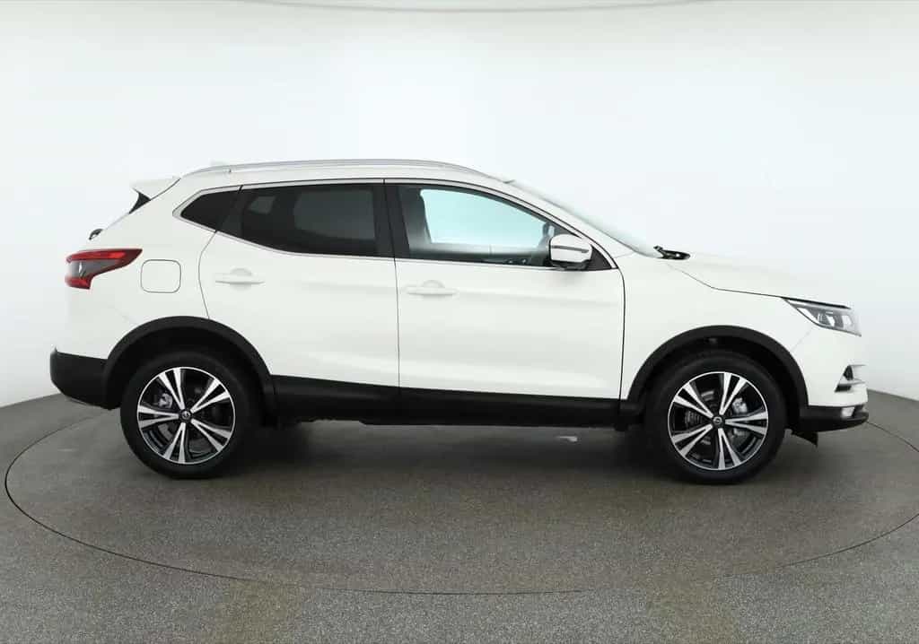 Nissan Qashqai 1.6 DIG-T N-Connecta Pano LED Navi 360° 05/2018-photo-5