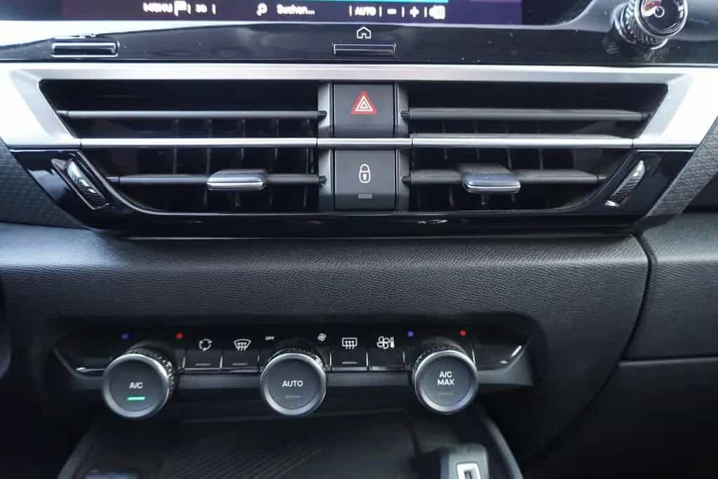 Citroën C4 PureTech 130 Aut. LED Navi Head-Up Kamera 08/2022-photo-20