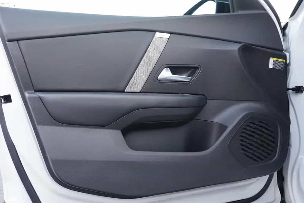 Citroën C4 PureTech 130 Aut. LED Navi Head-Up Kamera 08/2022-photo-25