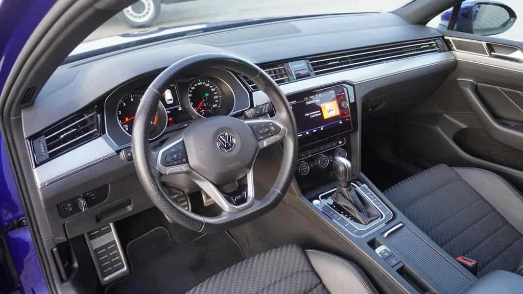 Volkswagen Passat Variant 2.0 TSI R-Line Standheizung AHK 12/2019-photo-11