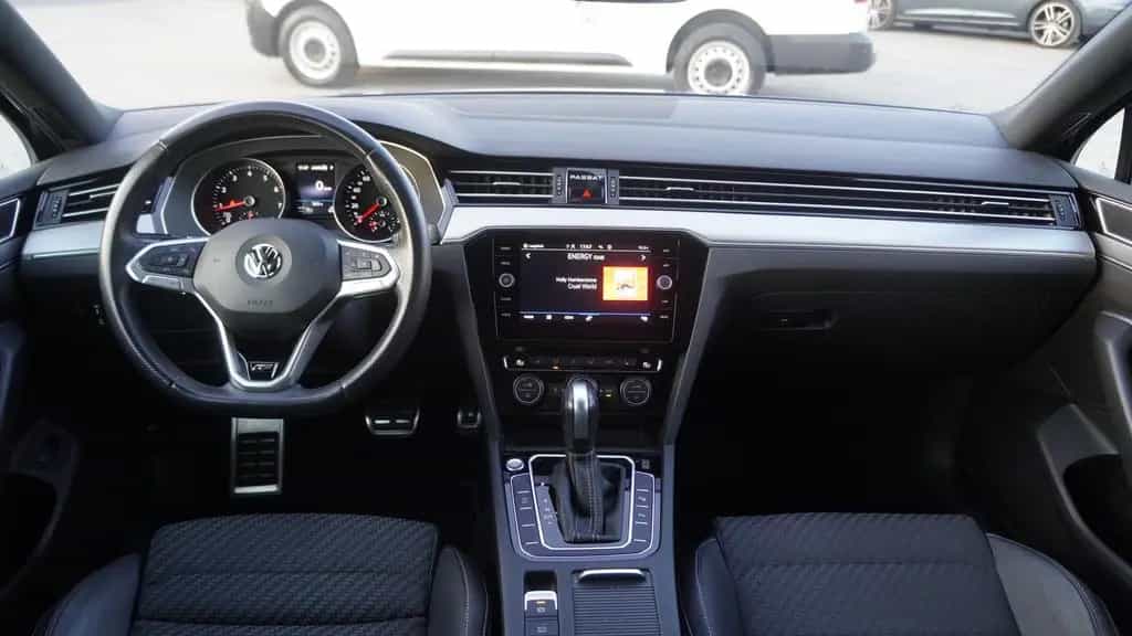Volkswagen Passat Variant 2.0 TSI R-Line Standheizung AHK 12/2019-photo-12