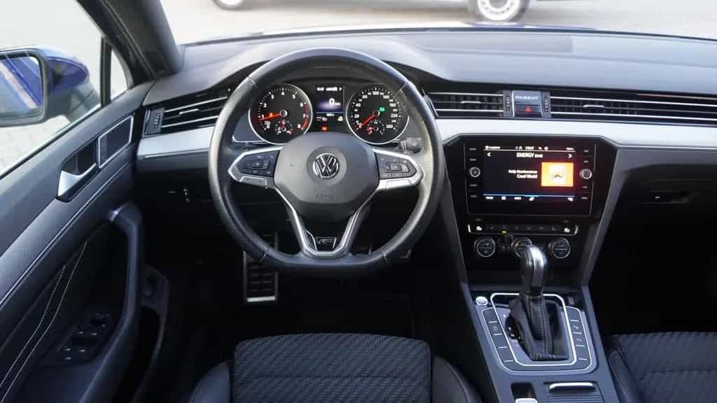 Volkswagen Passat Variant 2.0 TSI R-Line Standheizung AHK 12/2019-photo-13