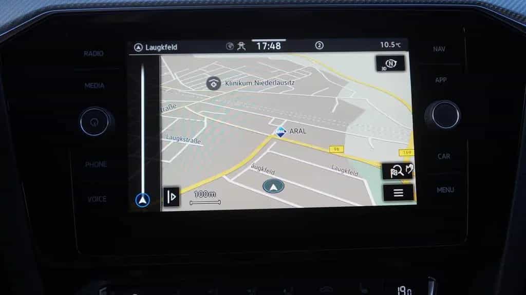 Volkswagen Passat Variant 2.0 TSI R-Line Standheizung AHK 12/2019-photo-16