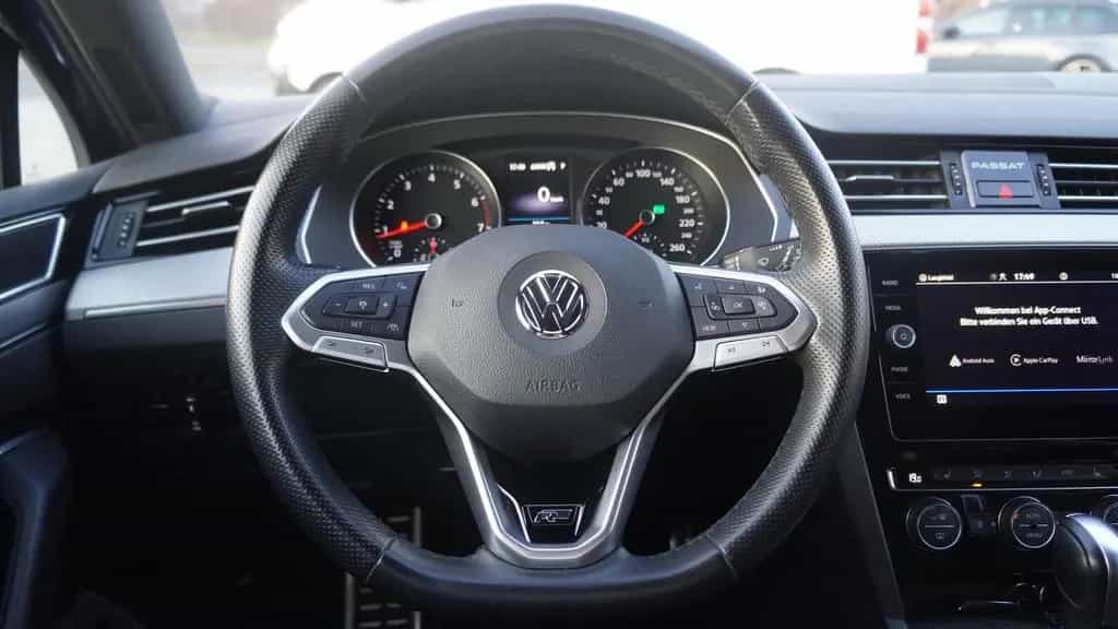 Volkswagen Passat Variant 2.0 TSI R-Line Standheizung AHK 12/2019-photo-20
