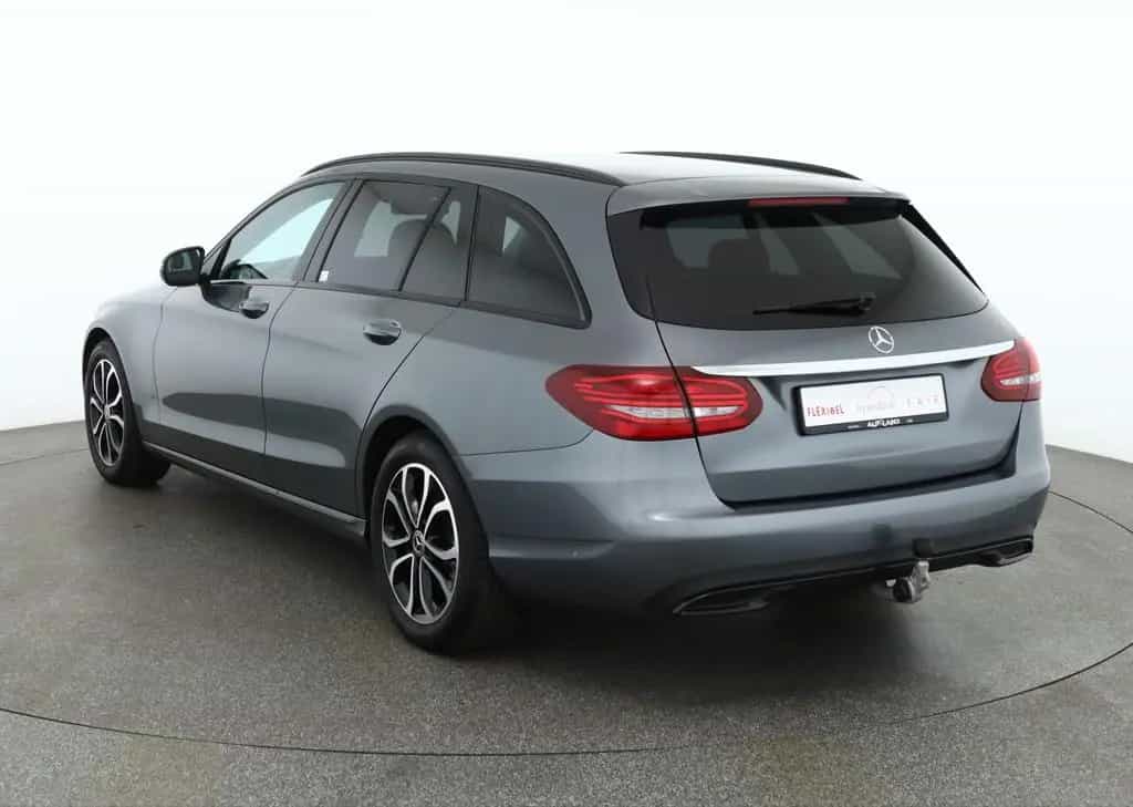 Mercedes-Benz C 180 C180 T Avantgarde LED Navi Sitzheizung Kamera 08/2018-photo-2