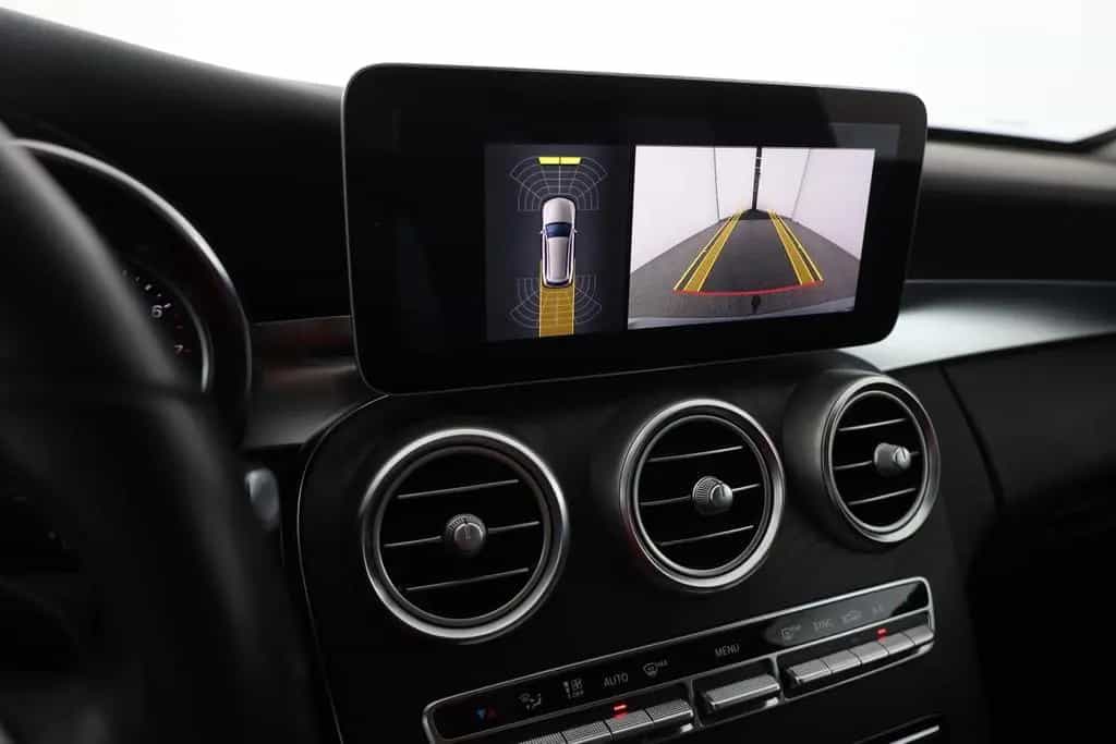 Mercedes-Benz C 180 C180 T Avantgarde LED Navi Sitzheizung Kamera 08/2018-photo-25