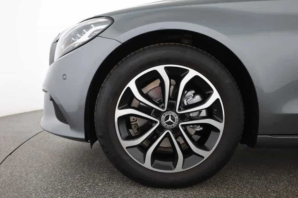 Mercedes-Benz C 180 C180 T Avantgarde LED Navi Sitzheizung Kamera 08/2018-photo-32