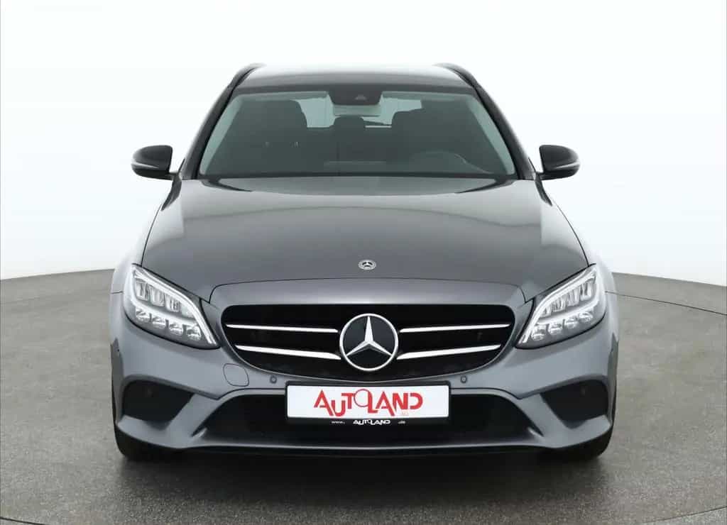 Mercedes-Benz C 180 C180 T Avantgarde LED Navi Sitzheizung Kamera 08/2018-photo-7