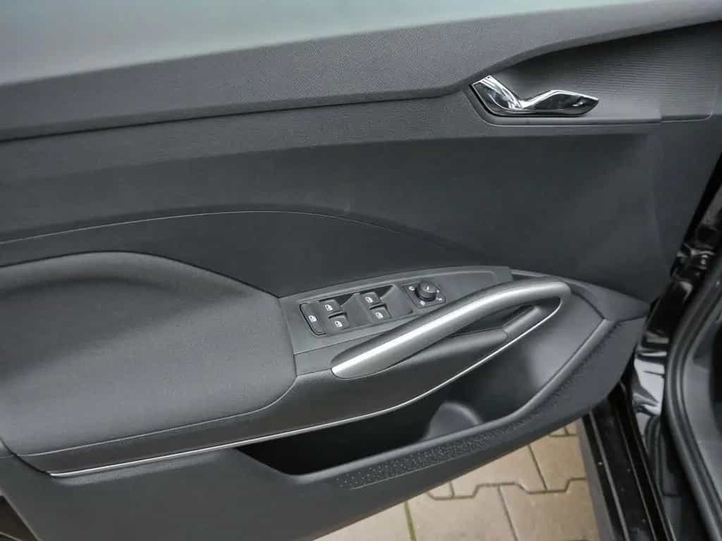 Skoda Fabia Tour 1.0 TSI DSG|ACC|NAVI|SHZ|KLIMA|RFK 03/2026-photo-19