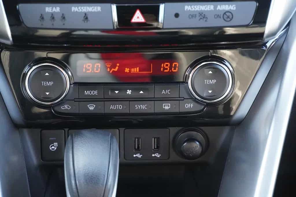 Mitsubishi Eclipse Cross 1.5 Klimaaut. LED 360° DAB ACC PDC 03/2021-photo-14
