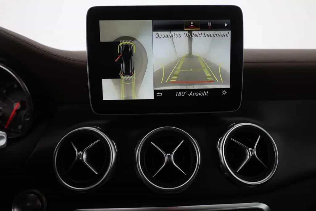 Mercedes-Benz GLA-Class 180 AMG Line Aut. LED Navi 360° Leder PDC 01/2019-photo-26