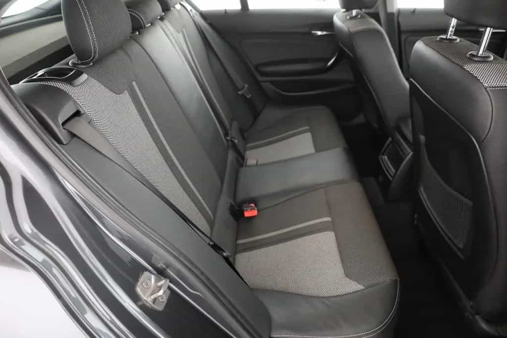 BMW 1 Series 118i Urban Line LED ACC Kamera Keyless-Go 12/2018-photo-23