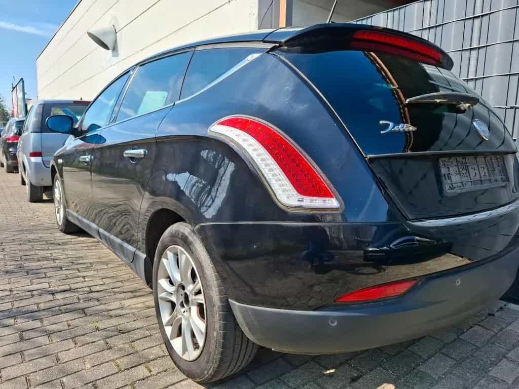 Lancia Delta 1.4 T-Jet 16v 88kW 05/2010-photo-4