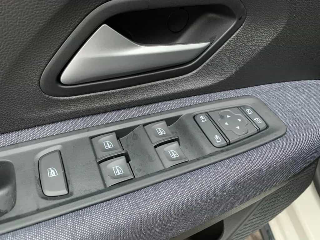 Dacia Jogger JOURNEY HYBRID 155 7-SITZER SHZ+PDC+KLIMA 05/2026-photo-19