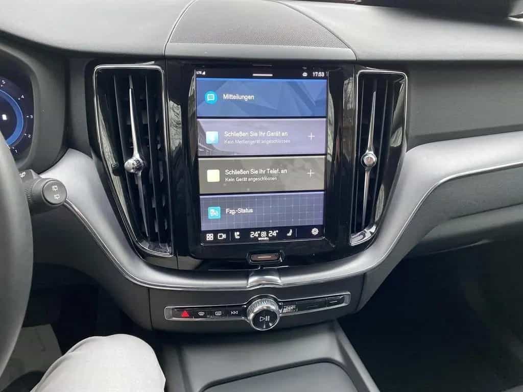 Volvo XC60 AHK Digitales Cockpit Soundsystem LED Kurve 07/2021-photo-10