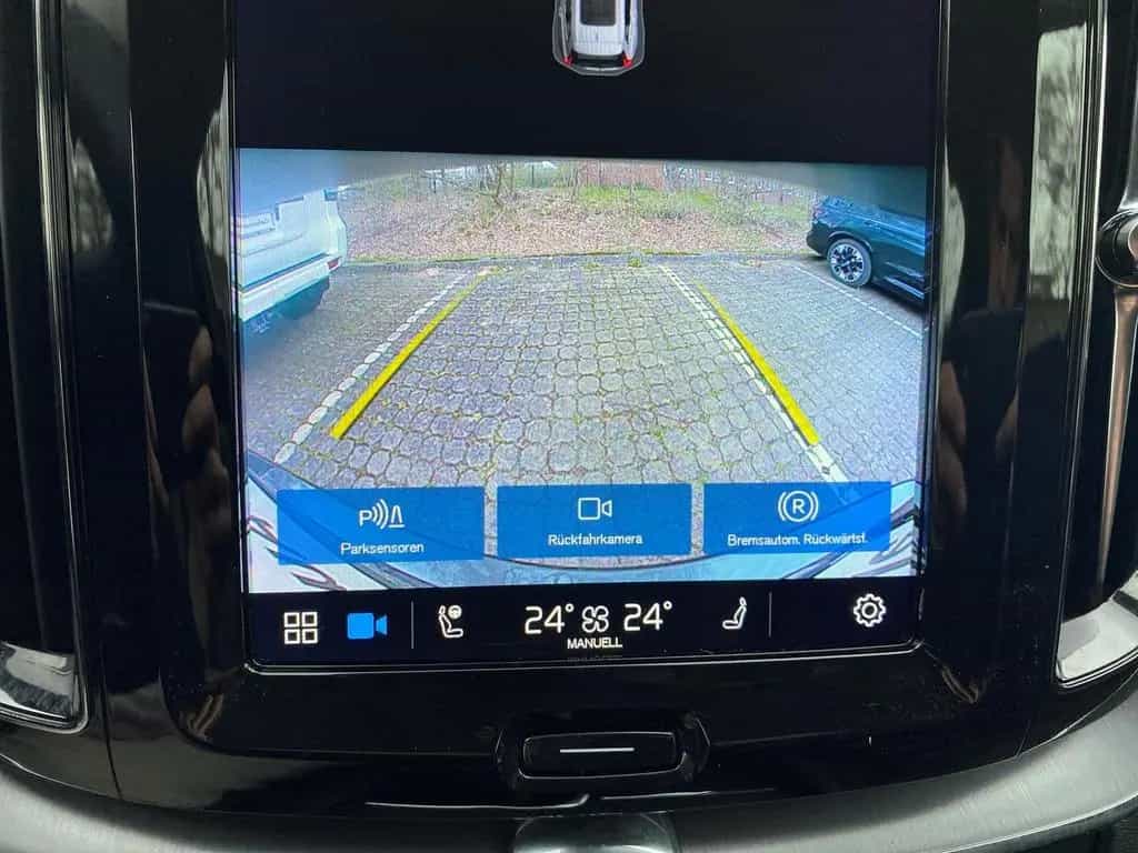 Volvo XC60 AHK Digitales Cockpit Soundsystem LED Kurve 07/2021-photo-17