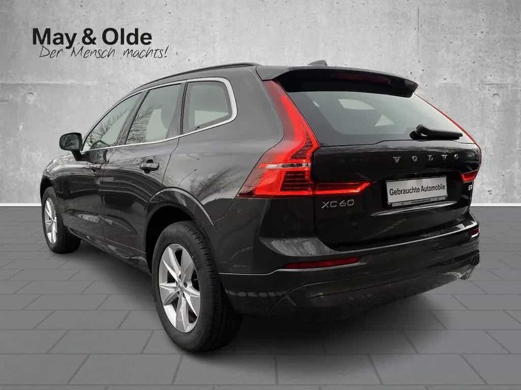Volvo XC60 AHK Digitales Cockpit Soundsystem LED Kurve 07/2021-photo-4