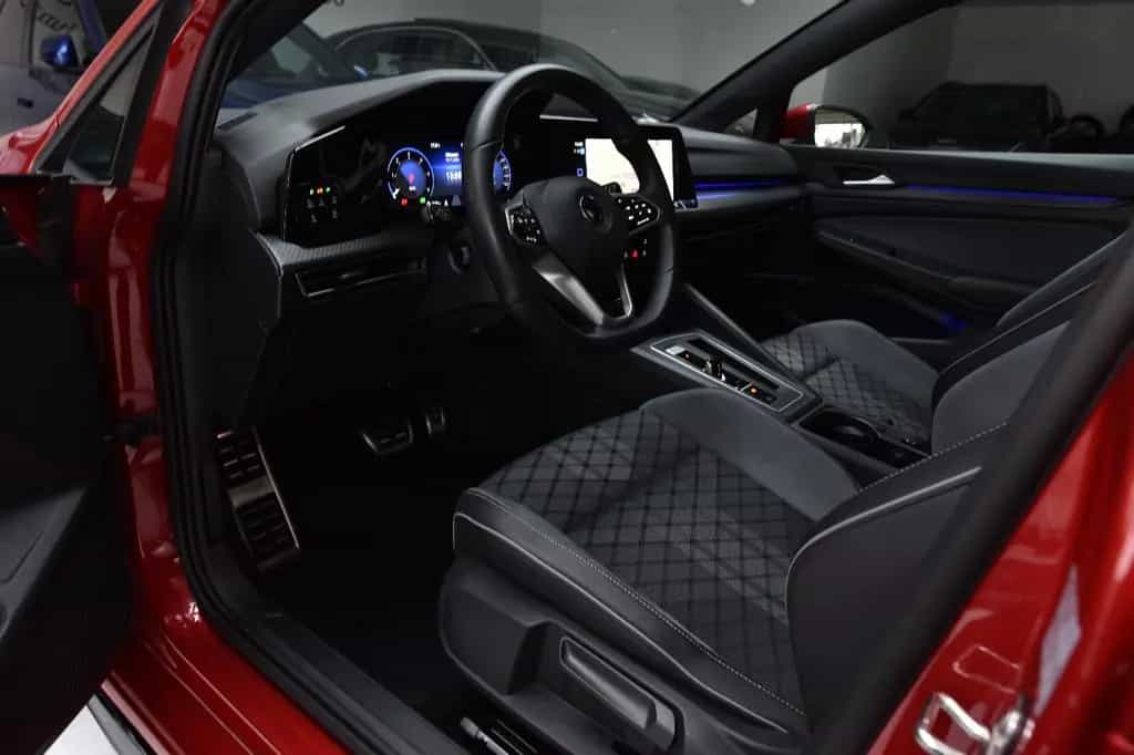 Volkswagen Golf VIII *R-Line* 1 Hand* Matrix*Pano* ACC* 07/2022-photo-1