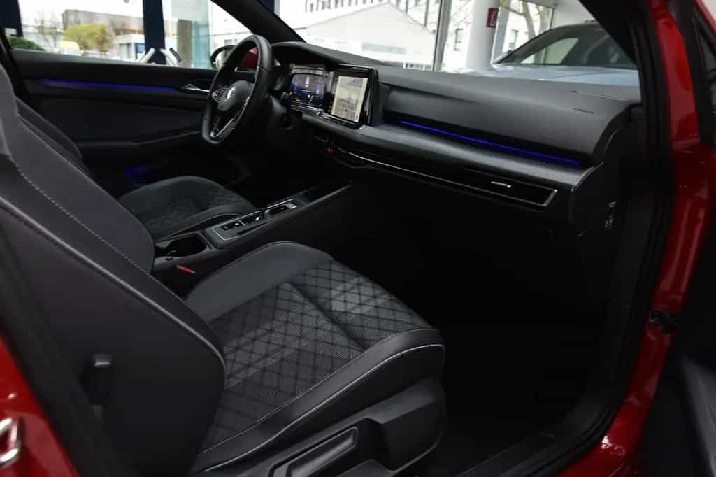 Volkswagen Golf VIII *R-Line* 1 Hand* Matrix*Pano* ACC* 07/2022-photo-17
