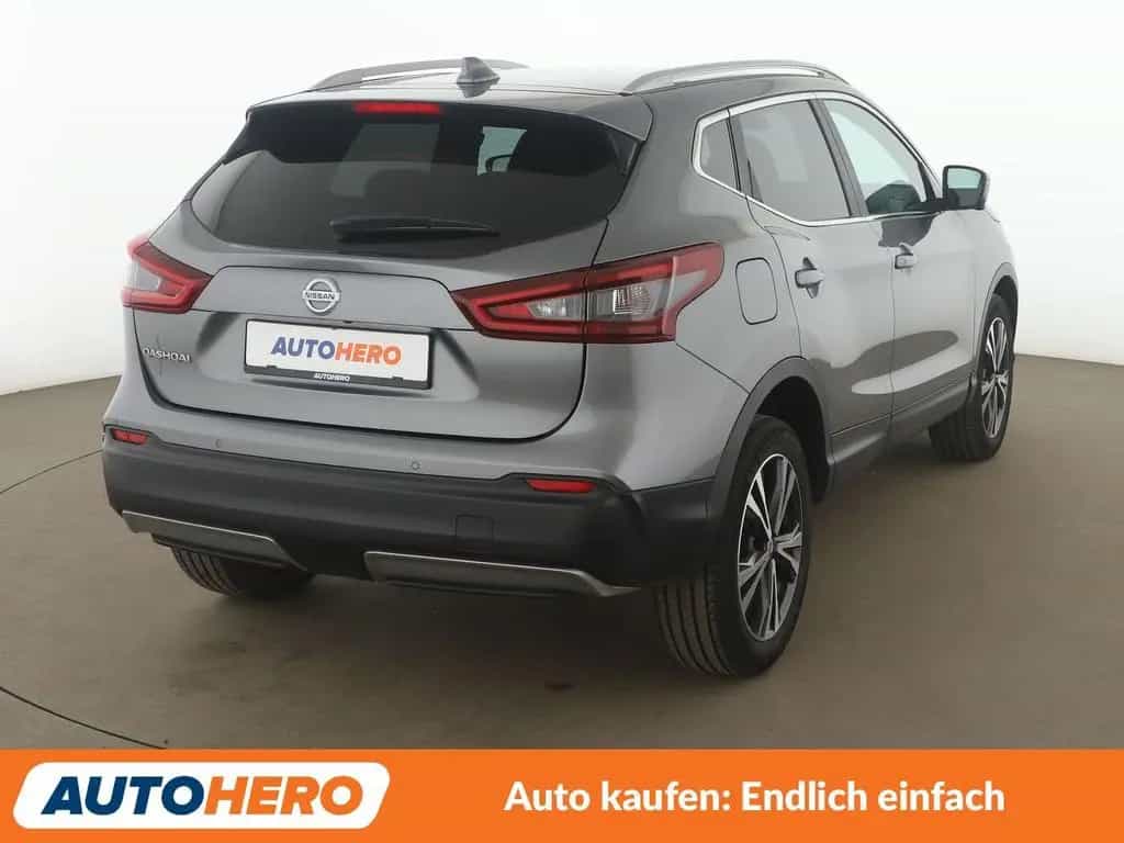 Nissan Qashqai 1.3 DIG-T Zama Aut*NAVI*TEMPO*CAM*PDC* 02/2021-photo-5