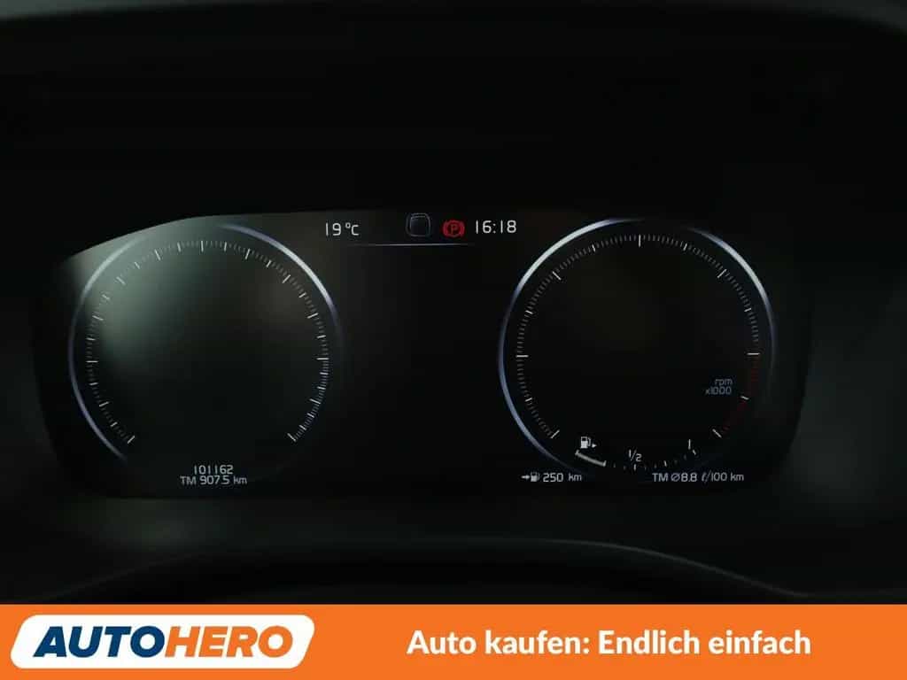 Volvo XC60 2.0 B4 Mild-Hybrid Momentum Pro 2WD Aut. 01/2021-photo-19