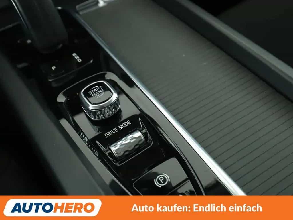 Volvo XC60 2.0 B4 Mild-Hybrid Momentum Pro 2WD Aut. 01/2021-photo-23