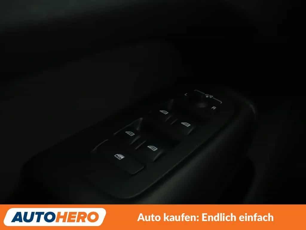 Volvo XC60 2.0 B4 Mild-Hybrid Momentum Pro 2WD Aut. 01/2021-photo-24