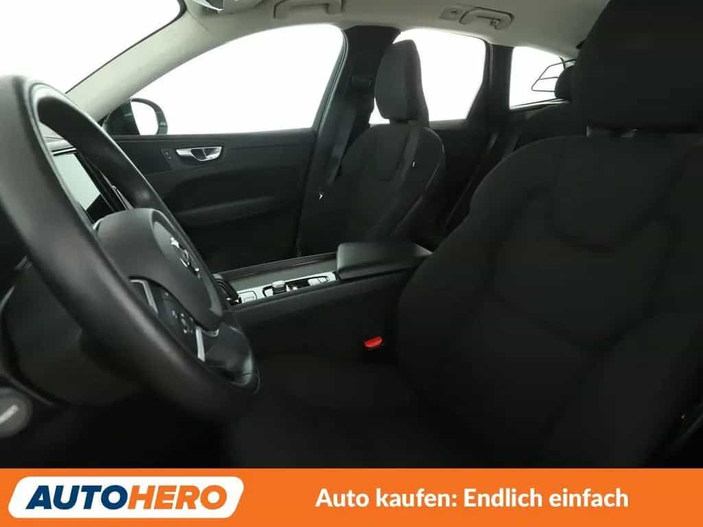 Volvo XC60 2.0 B4 Mild-Hybrid Momentum Pro 2WD Aut. 01/2021-photo-9