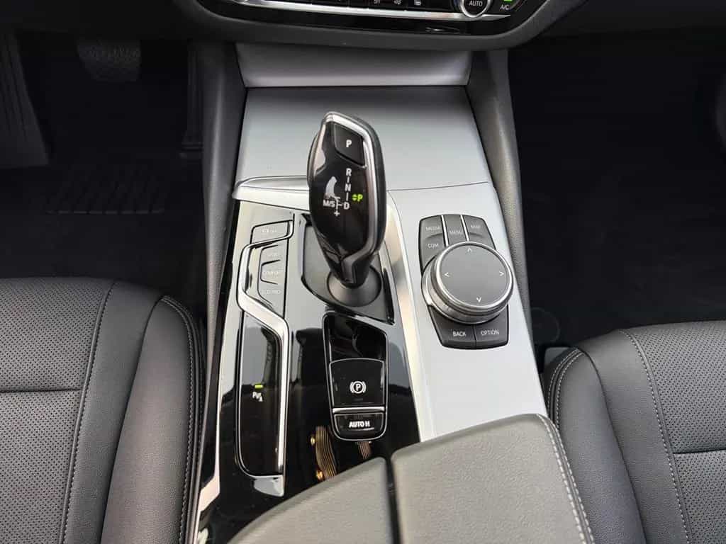 BMW 5 Series 520d Touring Aut. AHK+ACC+HUD+RFK+Keyless 01/2023-photo-9