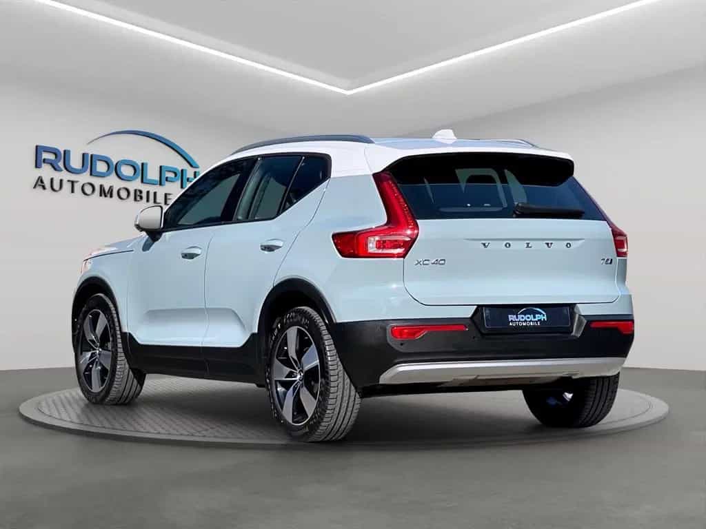 Volvo XC40 2,0 AUTOM. AWD 4x4 PANORAMA LEDER GARANTIE 01/2018-photo-5