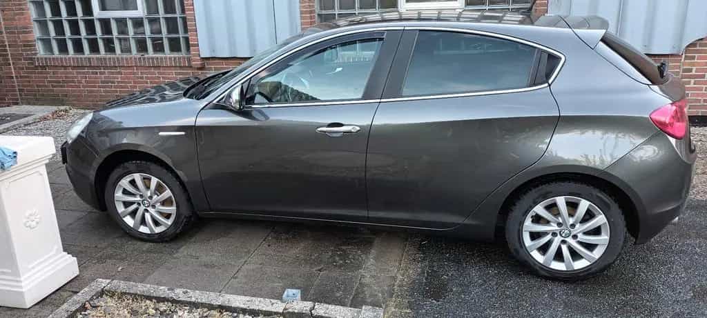 Alfa Romeo Giulietta 2.0 JTDm 16V 110 kW Super Super 08/2015-photo-4